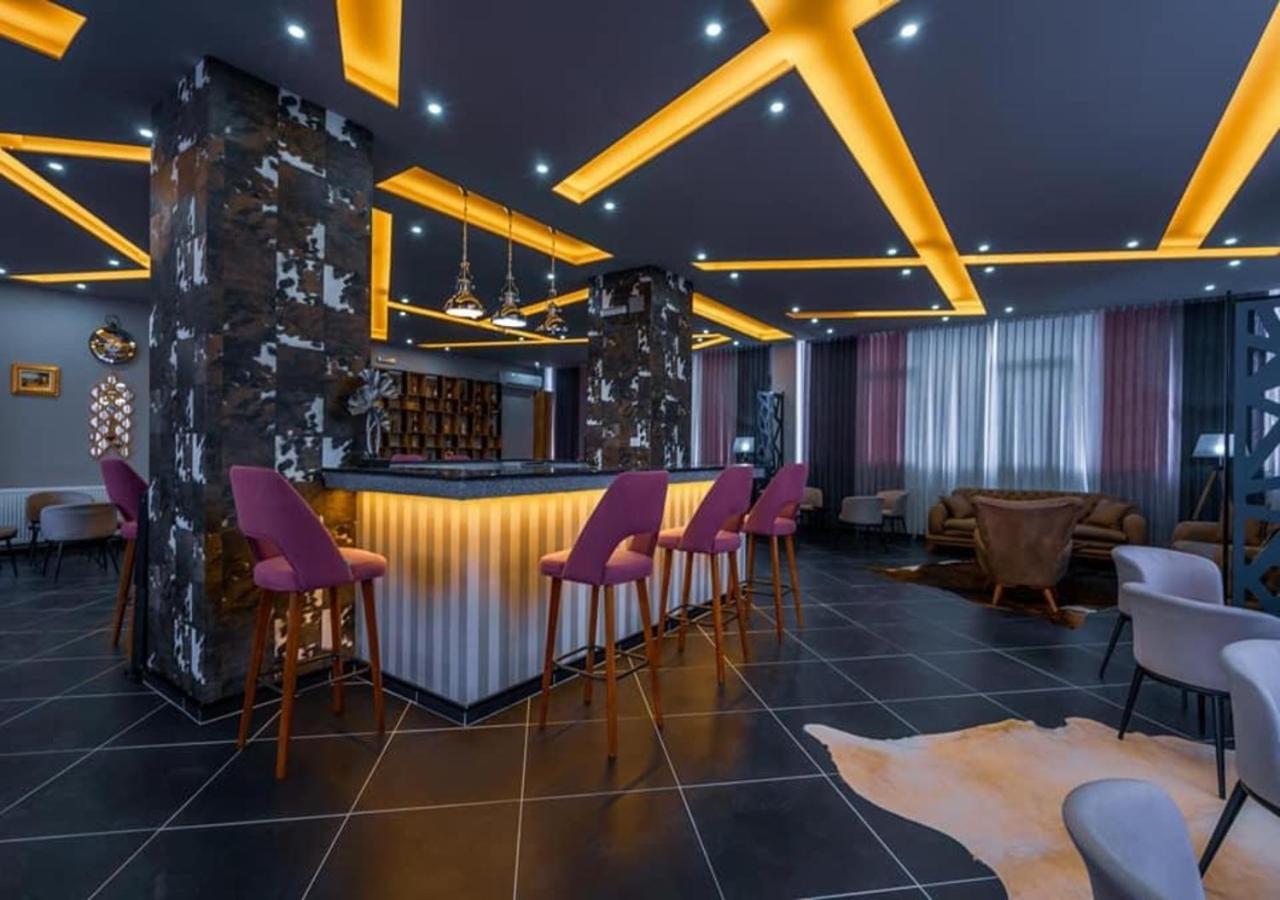 Hotel & Resort Bon Bon Suto Orizari Zewnętrze zdjęcie