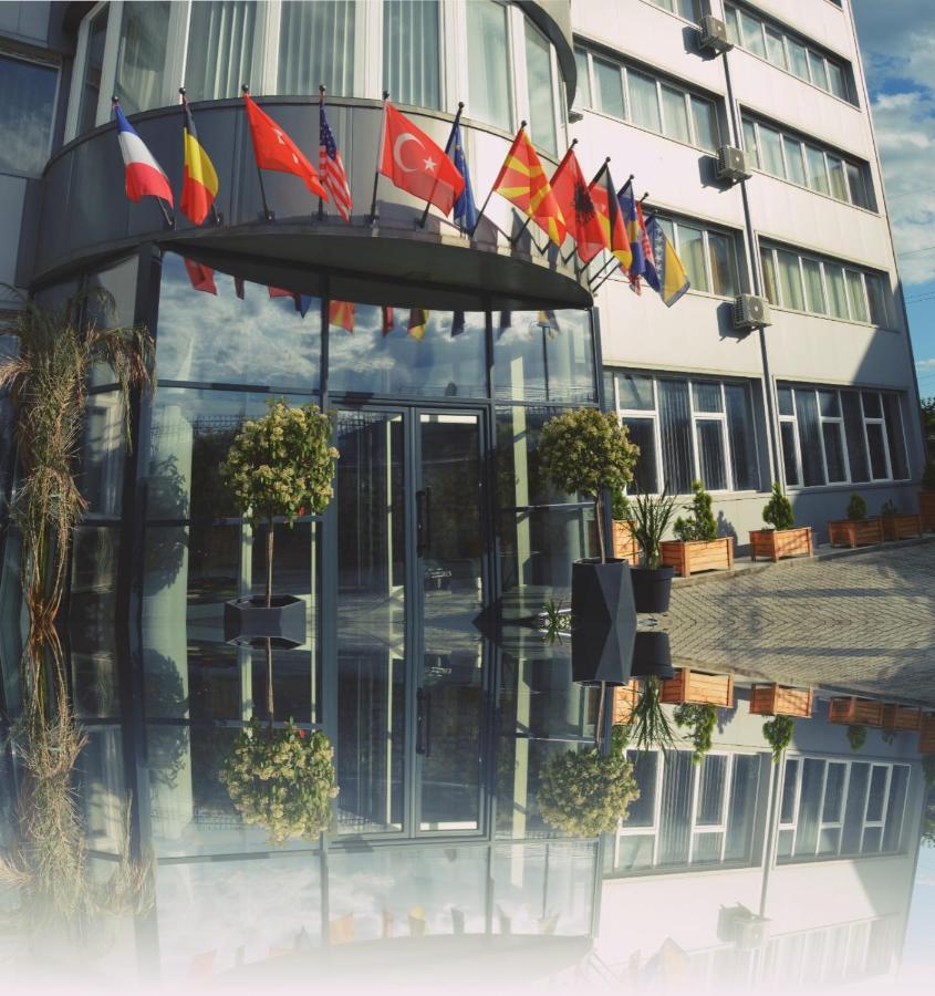 Hotel & Resort Bon Bon Suto Orizari Zewnętrze zdjęcie