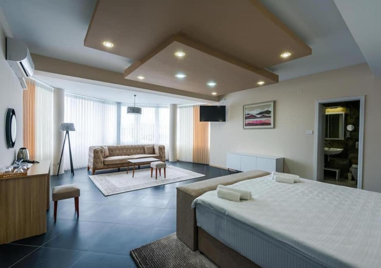 Hotel & Resort Bon Bon Suto Orizari Zewnętrze zdjęcie