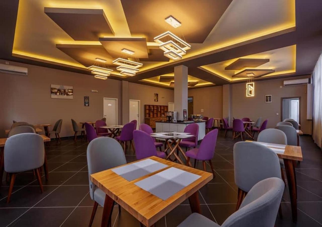 Hotel & Resort Bon Bon Suto Orizari Zewnętrze zdjęcie