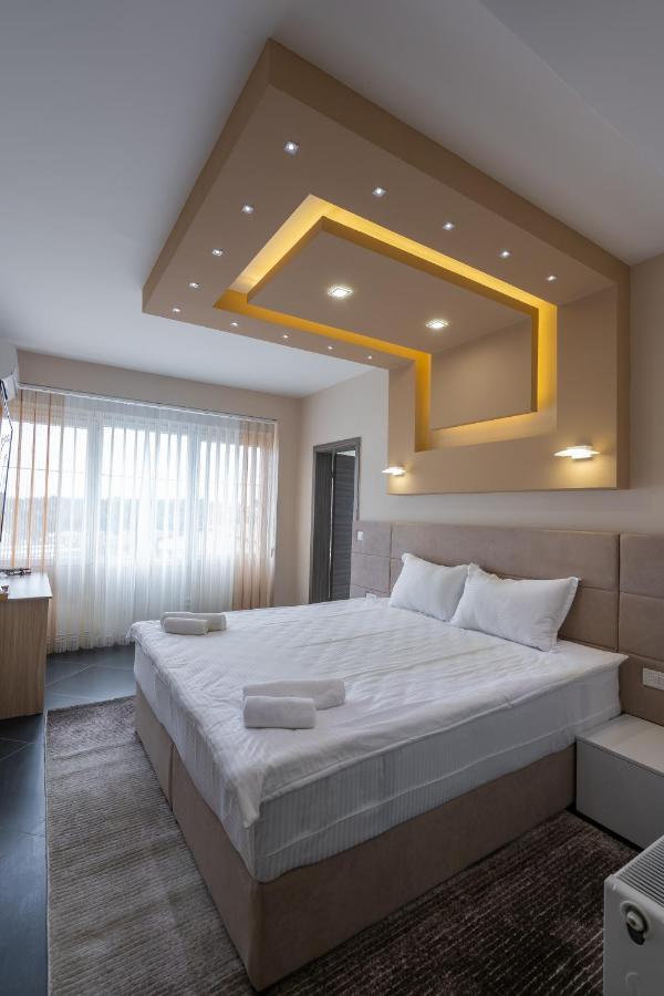 Hotel & Resort Bon Bon Suto Orizari Zewnętrze zdjęcie