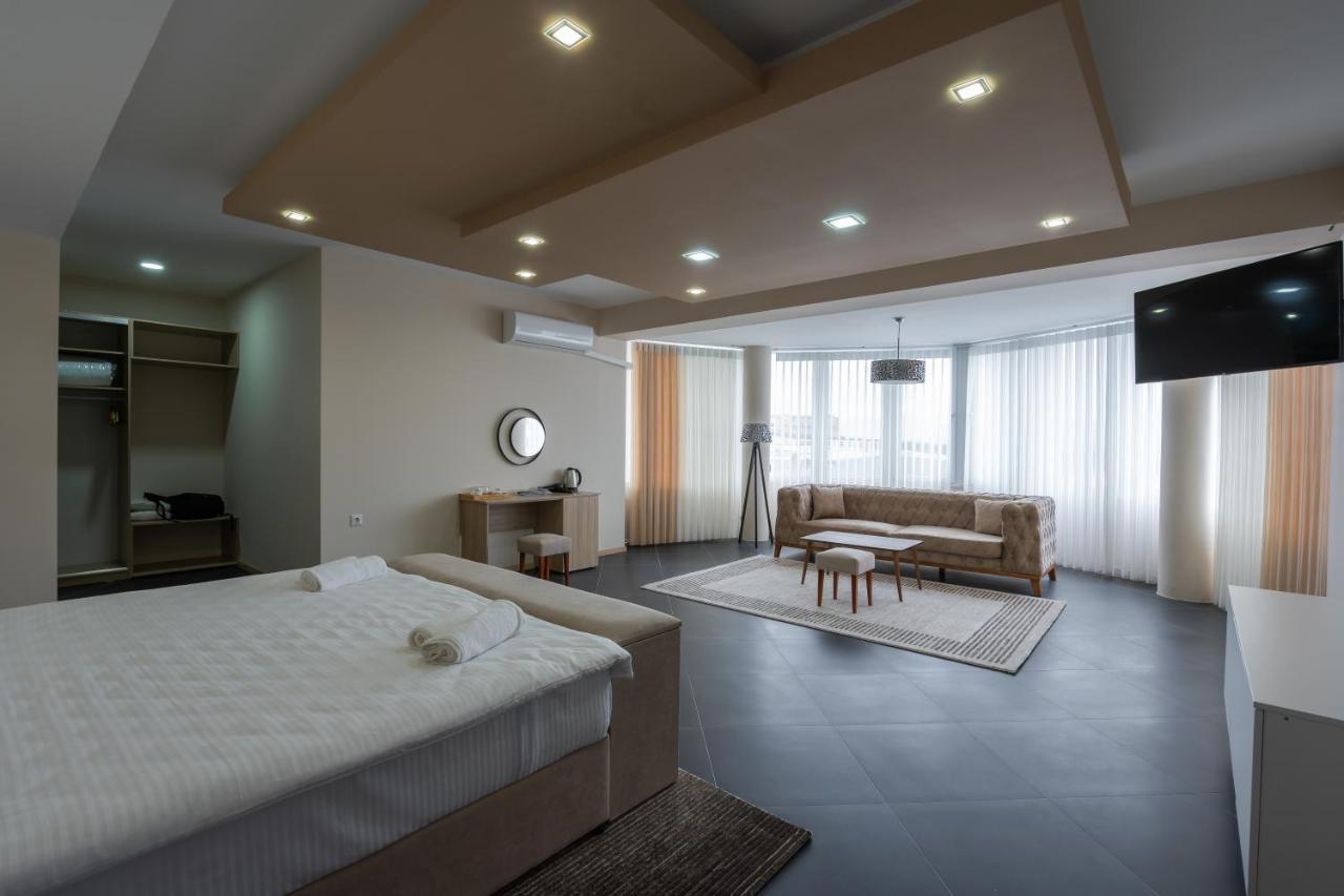 Hotel & Resort Bon Bon Suto Orizari Zewnętrze zdjęcie